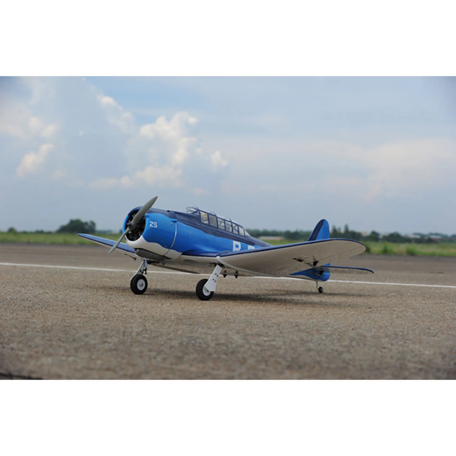 Phoenix Model SBD Dauntless .46-.55 GP EP ARF 56.7" 4 Phoenix Model SBD Dauntless .46-.55 GP EP ARF 56.7" - Image 2